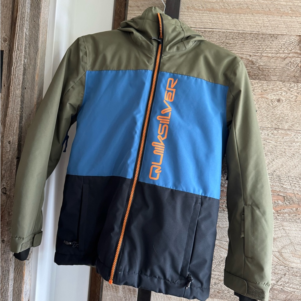 Quiksilver Green and Blue snowboard  Jacket for Outdoor Adventures size 12 boys
